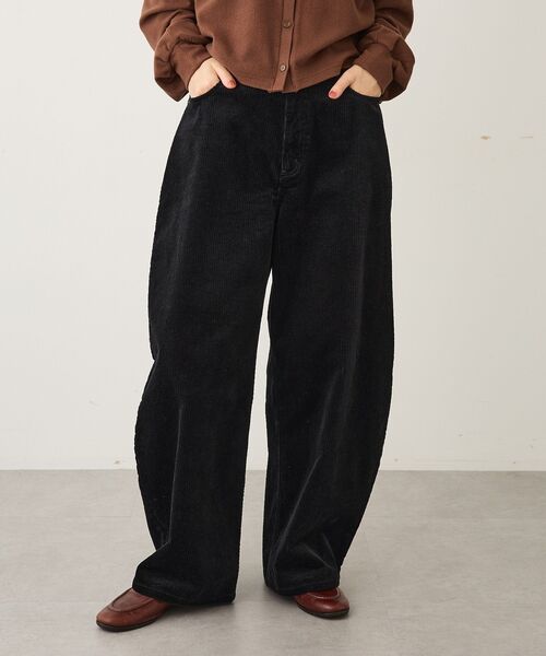 CRAFT STANDARD BOUTIQUE（クラフトスタンダードブティック）の「コーデュロイコクーンパンツ（その他パンツ・レディース・ブラウン/ブラック・M/L）」の2枚目の写真