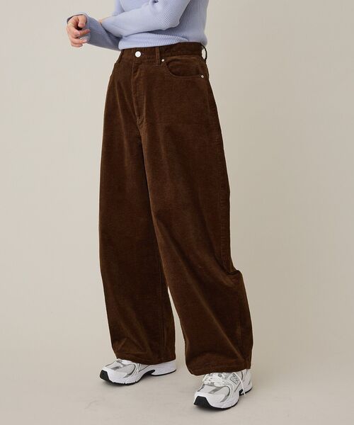 CRAFT STANDARD BOUTIQUE（クラフトスタンダードブティック）の「コーデュロイコクーンパンツ（その他パンツ・レディース・ブラウン/ブラック・M/L）」の4枚目の写真