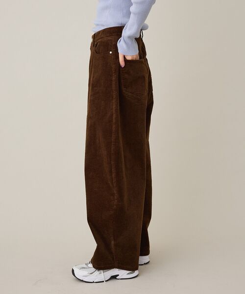 CRAFT STANDARD BOUTIQUE（クラフトスタンダードブティック）の「コーデュロイコクーンパンツ（その他パンツ・レディース・ブラウン/ブラック・M/L）」の5枚目の写真