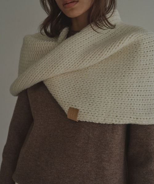 バルキーヤーンハンドニットスヌード（ネックウォーマー/スヌード