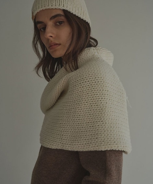 バルキーヤーンハンドニットストール バルキーヤーンハンドニットストール ETRE TOKYO ストール マフラー