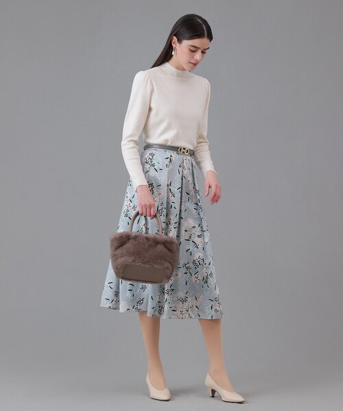 ANAYI（アナイ）の「フルニードルギャザースリーブ プルオーバー（ニット/セーター・レディース・ブラック/ピンク/トップグレー/オフホワイト・38/36）」の6枚目の写真