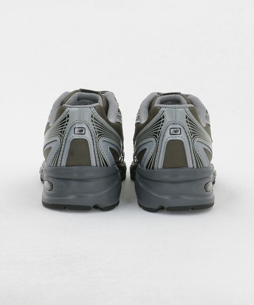 NEW BALANCE(ニューバランス)の「<New Balance>U740/スニーカー(スニーカー・レディース・シルバー/ダークグレー・22.5cm/23cm/23.5cm/24cm/24.5cm/25cm)」の12枚目の写真
