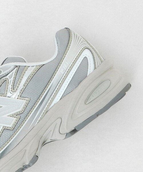 NEW BALANCE(ニューバランス)の「<New Balance>U740/スニーカー(スニーカー・レディース・シルバー/ダークグレー・22.5cm/23cm/23.5cm/24cm/24.5cm/25cm)」の20枚目の写真