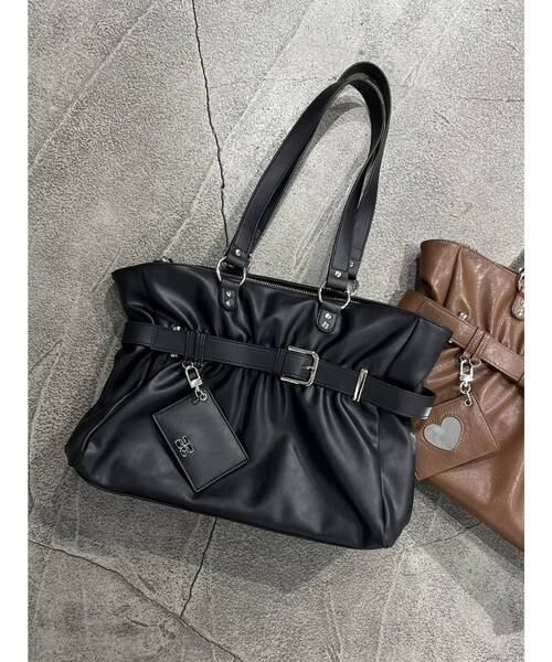 EMODA（エモダ）の「ベルトギャザートートバッグ（トートバッグ・レディース・ブラック/ブラウン・FREE）」の5枚目の写真