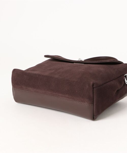 NiiNa(ニーナ)の「【 NiiNa / ニーナ 】高品質スエード×レザー2WAYミニショルダーバッグ(ショルダーバッグ・レディース・レッド/グレイッシュベージュ/ブラック/ブラウン/ダークブラウン・FREE)」の17枚目の写真