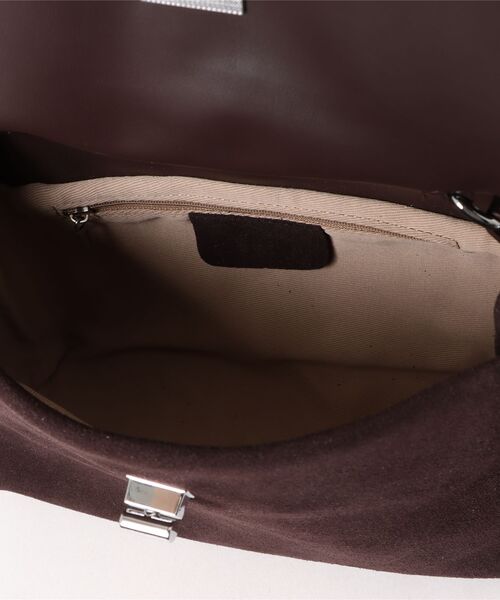 NiiNa(ニーナ)の「【 NiiNa / ニーナ 】高品質スエード×レザー2WAYミニショルダーバッグ(ショルダーバッグ・レディース・レッド/グレイッシュベージュ/ブラック/ブラウン/ダークブラウン・FREE)」の18枚目の写真