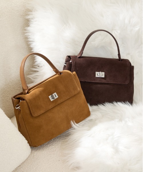 NiiNa(ニーナ)の「【 NiiNa / ニーナ 】高品質スエード×レザー2WAYミニショルダーバッグ(ショルダーバッグ・レディース・レッド/グレイッシュベージュ/ブラック/ブラウン/ダークブラウン・FREE)」の6枚目の写真