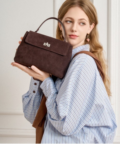 NiiNa(ニーナ)の「【 NiiNa / ニーナ 】高品質スエード×レザー2WAYミニショルダーバッグ(ショルダーバッグ・レディース・レッド/グレイッシュベージュ/ブラック/ブラウン/ダークブラウン・FREE)」の14枚目の写真
