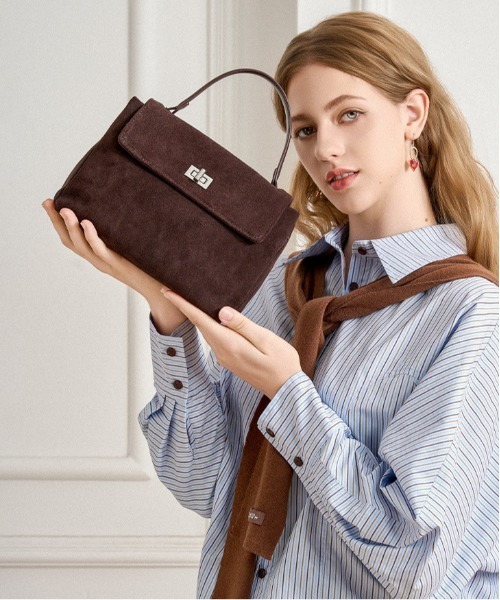 NiiNa(ニーナ)の「【 NiiNa / ニーナ 】高品質スエード×レザー2WAYミニショルダーバッグ(ショルダーバッグ・レディース・レッド/グレイッシュベージュ/ブラック/ブラウン/ダークブラウン・FREE)」の15枚目の写真