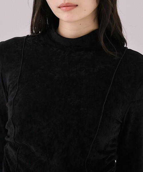 UNITED TOKYO（ユナイテッドトウキョウ）の「【残りわずか！】トリアセテートベロアプルオーバー｜ウォッシャブル/オフィスカジュアル/オケージョン/細見え/冬服（Tシャツ/カットソー・レディース・ブラック/ライトグリーン・FREE）」の20枚目の写真