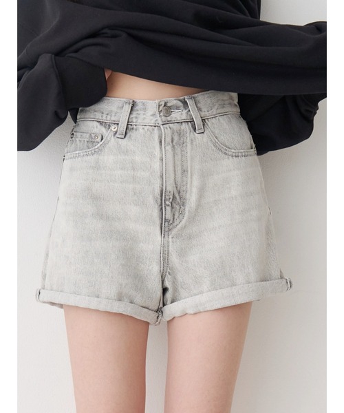 EVRIS（エヴリス）の「ヴィンテージライクカラーショートデニムパンツ【セットアップ着用可能】（デニムパンツ・レディース・インディゴブルー/グレー/ブルー・SMALL/MEDIUM）」の2枚目の写真