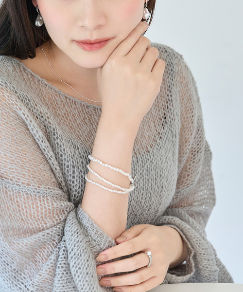 Phoebe(フィービィー)の「レイヤードバロックパールマンテルブレスレット(ブレスレット・レディース・シルバー/イエローゴールド・FREE)」の8枚目の写真