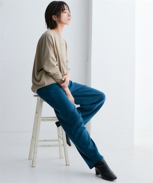 nissen（ニッセン）の「アウトラストソフトタッチカットジョーゼットオーバーサイズチュニック（温度調整・吸汗速乾・UVカット）＜大きいサイズ有＞（Tシャツ/カットソー・レディース・グレイッシュブルー/グレイッシュベージュ/ネイビー・3L/LL/L/M/S）」の7枚目の写真