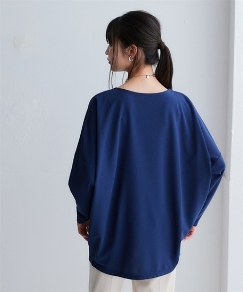 nissen（ニッセン）の「アウトラストソフトタッチカットジョーゼットオーバーサイズチュニック（温度調整・吸汗速乾・UVカット）＜大きいサイズ有＞（Tシャツ/カットソー・レディース・グレイッシュブルー/グレイッシュベージュ/ネイビー・3L/LL/L/M/S）」の14枚目の写真