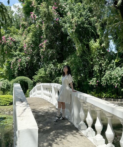 ADAUL（アダウル）の「Volume v neck mini dress - offwhite（ワンピース・レディース・その他・M/S）」の2枚目の写真