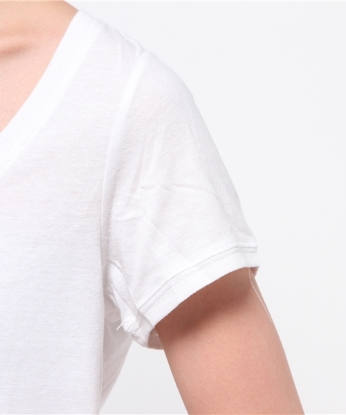 HILFIGER DENIM（ヒルフィガーデニム）の「ベーシックワンポイントTシャツ（Tシャツ/カットソー・レディース・ホワイト/グレー/グレー系その他/ネイビー/レッド・X-SMALL/SMALL/MEDIUM）」の10枚目の写真