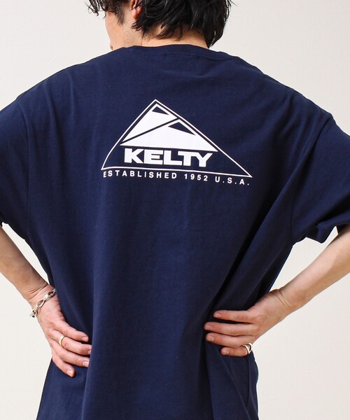 KELTY(ケルティ)の「【KELTY×GLOSTER】別注 バックロゴプリントT(Tシャツ/カットソー・メンズ・グレイッシュベージュ/ブラック/杢グレー/オフホワイト/チャコールグレー/ネイビー・S/M/L)」の6枚目の写真