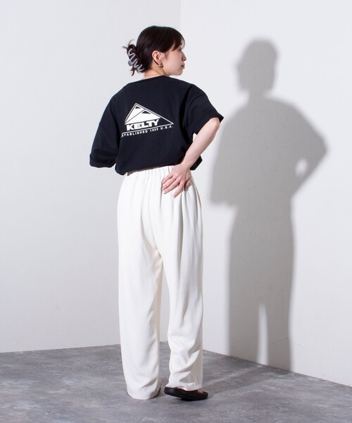 KELTY(ケルティ)の「【KELTY×GLOSTER】別注 バックロゴプリントT(Tシャツ/カットソー・メンズ・グレイッシュベージュ/ブラック/杢グレー/オフホワイト/チャコールグレー/ネイビー・S/M/L)」の7枚目の写真