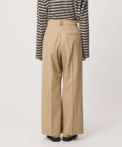 BEAUTY&YOUTH UNITED ARROWS（ビューティーアンドユースユナイテッドアローズ）の「コットンチノ 2タック ワイドパンツ（チノパンツ・レディース・ベージュ/オフホワイト・S/M/XS）」の11枚目の写真