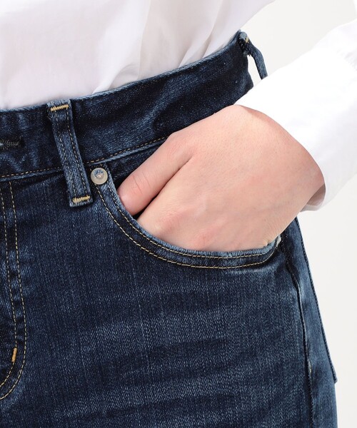 RED CARD TOKYO(レッドカード)の「RED CARD TOKYO 35th Anniv.Staight デニムパンツ(デニムパンツ・レディース・ライトブルー/ネイビー・22/25/24/23)」の9枚目の写真