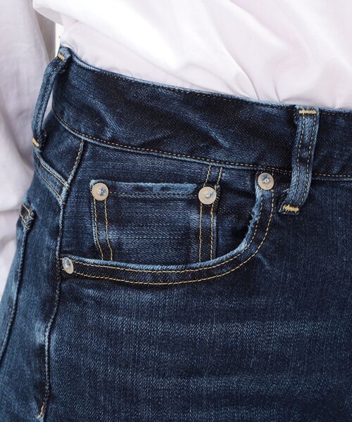 RED CARD TOKYO(レッドカード)の「RED CARD TOKYO 35th Anniv.Staight デニムパンツ(デニムパンツ・レディース・ライトブルー/ネイビー・22/25/24/23)」の10枚目の写真