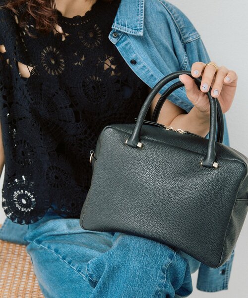 RIVE DROITE（リヴドロワ）の「予約【オンオフ問わず活躍】KONOJIレザーボストン（ボストンバッグ・レディース・ブラック/アイボリー/ダークブラウン・FREE）」の8枚目の写真