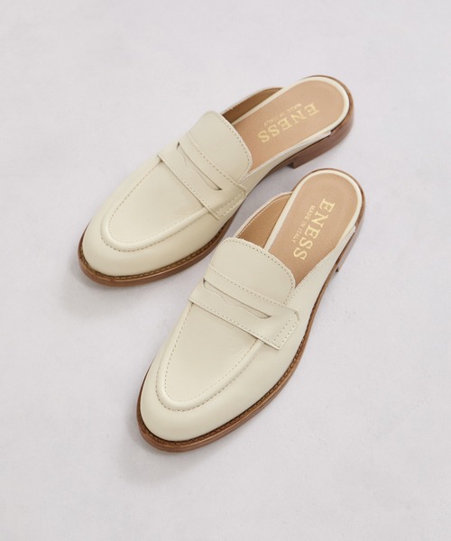 eness（エネス）の「【ENESS/エネス】レザーロファーミュール（その他シューズ・レディース・ブラック/オフホワイト・39/37/35）」の8枚目の写真