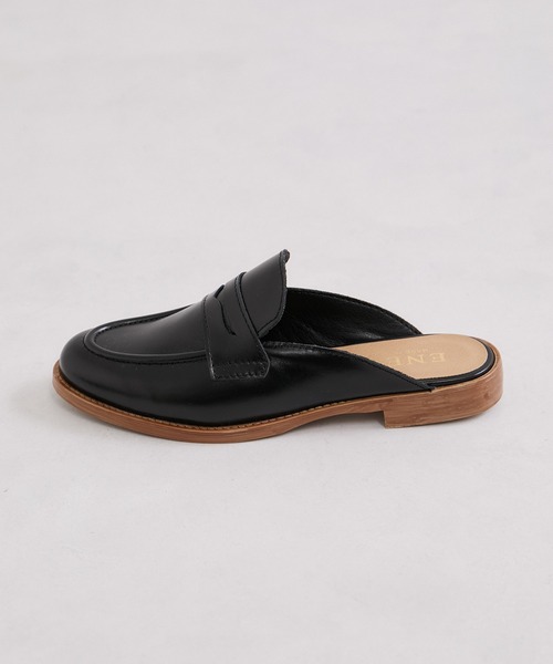 eness（エネス）の「【ENESS/エネス】レザーロファーミュール（その他シューズ・レディース・ブラック/オフホワイト・39/37/35）」の10枚目の写真