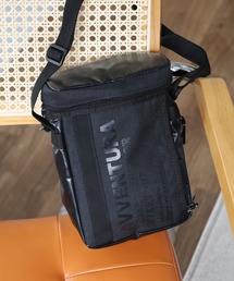 AVVENTURA ミニショルダーバッグ ボックス型