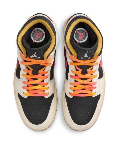 JORDAN BRAND(ジョーダンブランド)の「エア ジョーダン 1 MID SE エッジ ウィメンズシューズ / Air Jordan 1 Mid SE Edge Women's Shoes IB7007-107 Pale Ivory(スニーカー・レディース・アイボリー・25.5/25/24.5/24/23.5/22.5/22/23/26)」の8枚目の写真