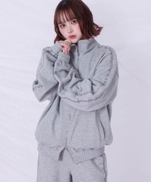 FickleBebe（フィクルベベ）の「ビジューロゴラメジャージ（その他アウター）」