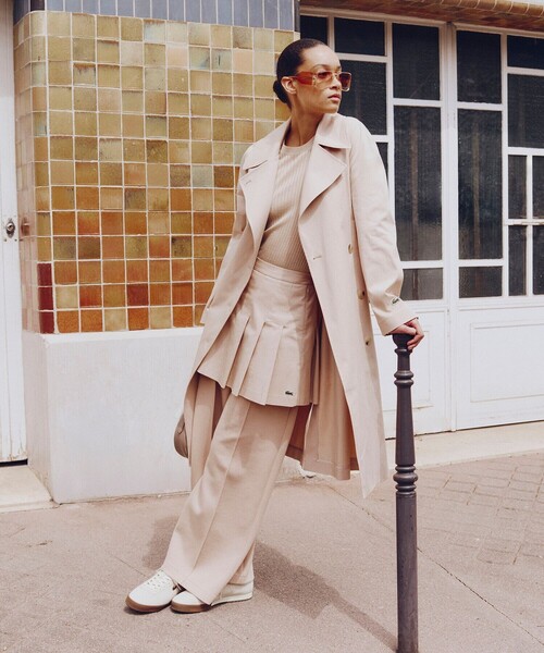 LACOSTE(ラコステ)の「オーバーサイズ撥水ロングトレンチコート(トレンチコート・レディース・ベージュ・38/36/34)」の2枚目の写真