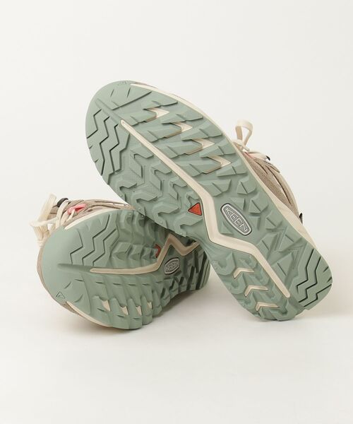 KEEN(キーン)の「HIGHTRAIL MID WP / ハイトレイル ミッド ウォータープルーフ / レディース 防水シューズ(スニーカー・レディース・ベージュ系その他・25.5cm/25cm/24.5cm/24cm/23.5cm/23cm/22.5cm)」の3枚目の写真