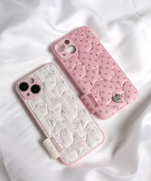 Vini（ヴィニ）の「ぷっくり 星柄 キルティング フェイクレザー iPhone ケース 14.15.16.17（スマホケース/カバー・レディース・ライトピンク/ホワイト×ピンク・iPhone 16/iPhone 15/iPhone 14/iPhone 17）」の2枚目の写真