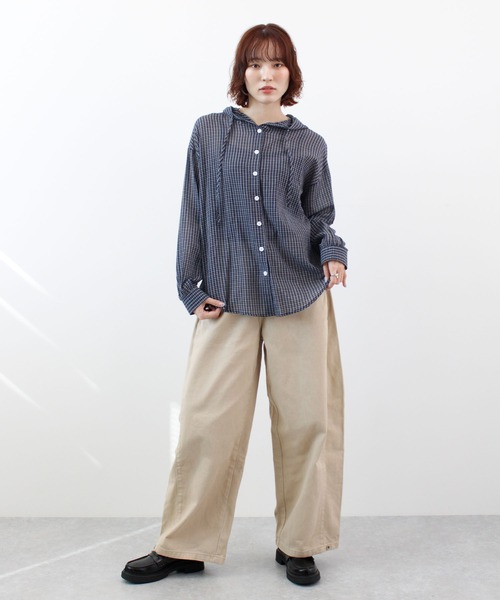 ABYS（アビス）の「フード付きシアーチェックシャツ（シャツ/ブラウス・レディース・ホワイト/ネイビー/ブルー・FREE）」の5枚目の写真