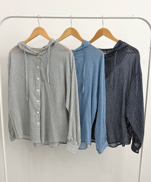 ABYS（アビス）の「フード付きシアーチェックシャツ（シャツ/ブラウス・レディース・ホワイト/ネイビー/ブルー・FREE）」の9枚目の写真