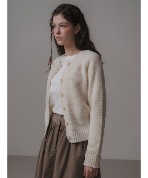 THEMITTEN(ザ・ミトン)の「Suave knit cardigan (cream)(カーディガン/ボレロ・レディース・その他・FREE)」の4枚目の写真