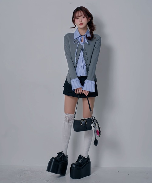 Diable baiser(ディアブルベーゼ)の「スカート見え×ショートパンツ ベルト付ハイウエストカーゴスカパン(デニムパンツ・レディース・ブルー/ブラック/ブラウン・3L/LARGE/MEDIUM)」の14枚目の写真