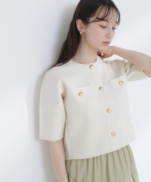 NATURAL BEAUTY BASIC（ナチュラルビューティーベーシック）の「エンブレムボタンニットジャケット半袖（カーディガン/ボレロ・レディース・オリーブ/オフホワイト/ネイビー/ダークブラウン・FREE）」の5枚目の写真