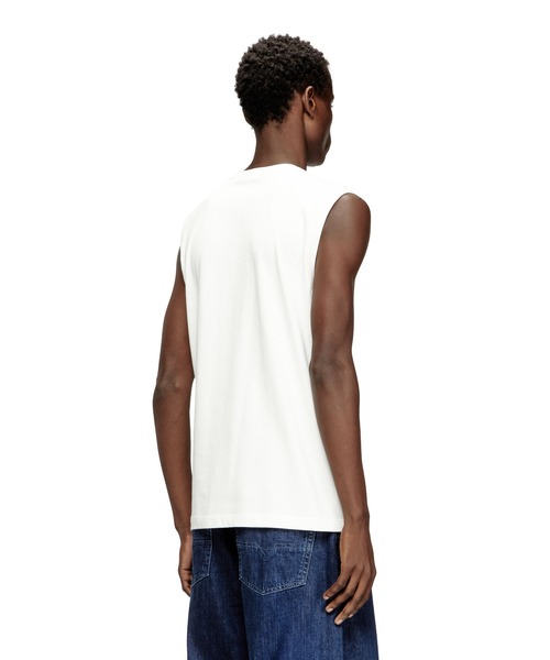 DIESEL（ディーゼル）の「メンズ スリーブレスカットソー T-BISCO-IOD（Tシャツ/カットソー・メンズ・ブラック/オフホワイト/グリーン系その他・SMALL/X-SMALL/X-LARGE/LARGE/MEDIUM/XXX-LARGE/XX-LARGE）」の4枚目の写真