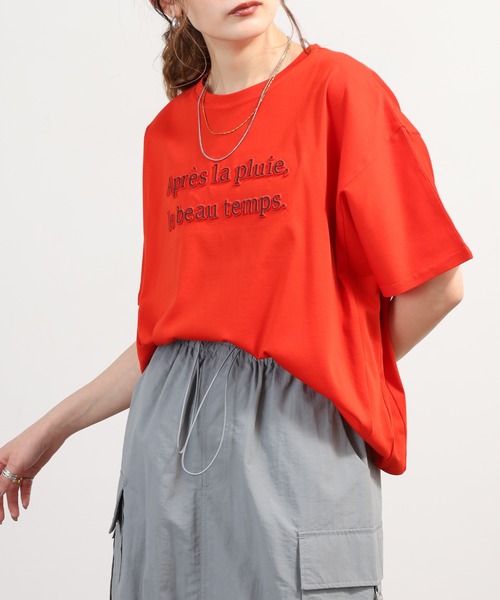 EGLANTINE(エグランティーヌ)の「EGLANTINE エンボスロゴ半袖カットソー(Tシャツ/カットソー・レディース・レッド/オフホワイト/ネイビー・40)」の22枚目の写真