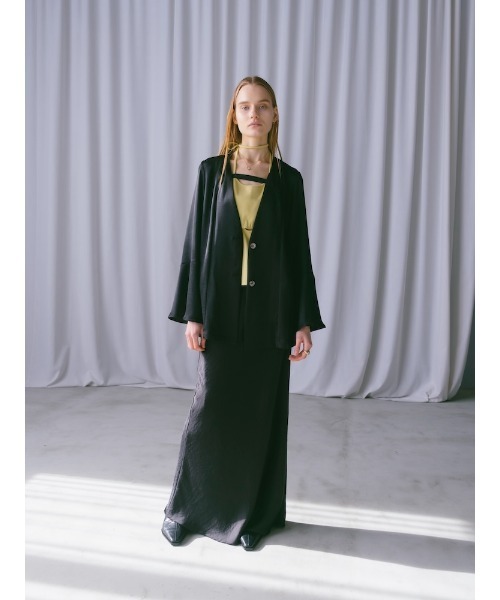 sahara（サハラ）の「Flare Sleeve Satin Jacket/フレアスリーブサテンジャケット（その他アウター・レディース・ブラック/オフホワイト・FREE）」の4枚目の写真