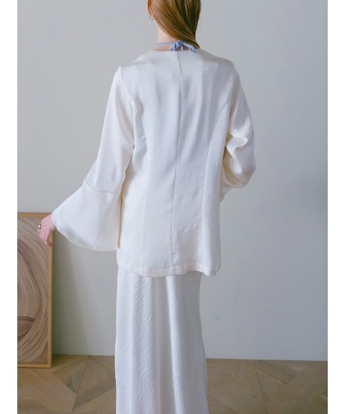 sahara（サハラ）の「Flare Sleeve Satin Jacket/フレアスリーブサテンジャケット（その他アウター・レディース・ブラック/オフホワイト・FREE）」の15枚目の写真