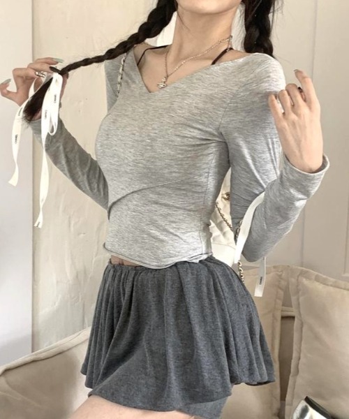 Vipoa(ヴィポア)の「Cross design slim tops(Tシャツ/カットソー・レディース・ブラック/グレー/ホワイト/パープル・FREE)」の14枚目の写真