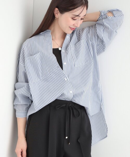 SHOO・LA・RUE（シューラルー）の「【体型カバー】バックギャザーで魅せる オーバーサイズシャツ（シャツ/ブラウス・レディース・ネイビー系2/イエロー系その他4/グリーン系3/ライトブルー・00）」の3枚目の写真