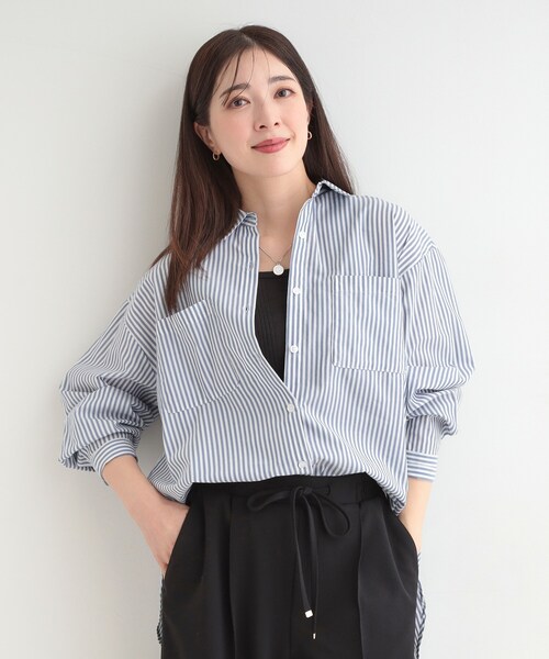 SHOO・LA・RUE（シューラルー）の「【体型カバー】バックギャザーで魅せる オーバーサイズシャツ（シャツ/ブラウス・レディース・ネイビー系2/イエロー系その他4/グリーン系3/ライトブルー・00）」の22枚目の写真