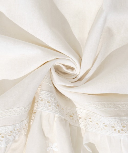 flower（フラワー）の「フローラルコットンスカート（スカート・レディース・ホワイト・FREE）」の5枚目の写真