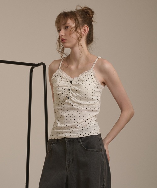 hazyl(ヘイジル)の「eyelet gather camisole/アイレットギャザーキャミソール(キャミソール・レディース・グレー系その他/オフホワイト/ホワイト系その他/カーキ・フリー)」の7枚目の写真