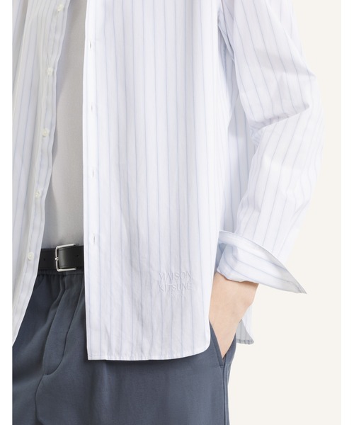 Maison Kitsune(メゾンキツネ)の「STRIPED CASUAL SHIRT(シャツ/ブラウス・メンズ・スカイブルー系・L/M/S/XS/XL)」の7枚目の写真